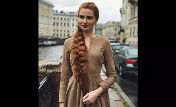 Руската Рапунцел пребори косопада! Съветите ѝ за дълга коса вдъхновяват мнозина
