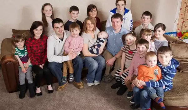 Не може да бъде! Най-голямото семейство във Великобритания очаква ново бебе