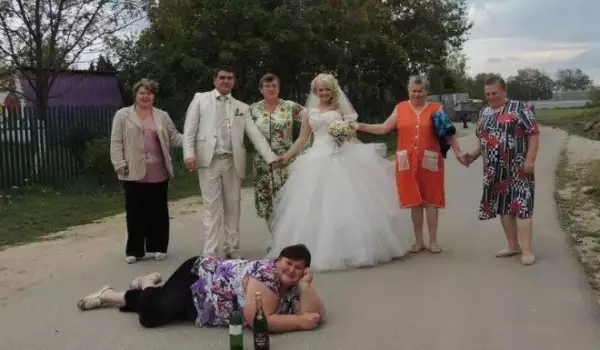 Смях! Забавни мигове от най-колоритните руски сватби (ГАЛЕРИЯ)