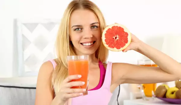 Забравете за лимона: Вода с грейпфрут за закуска прави чудеса с фигурата